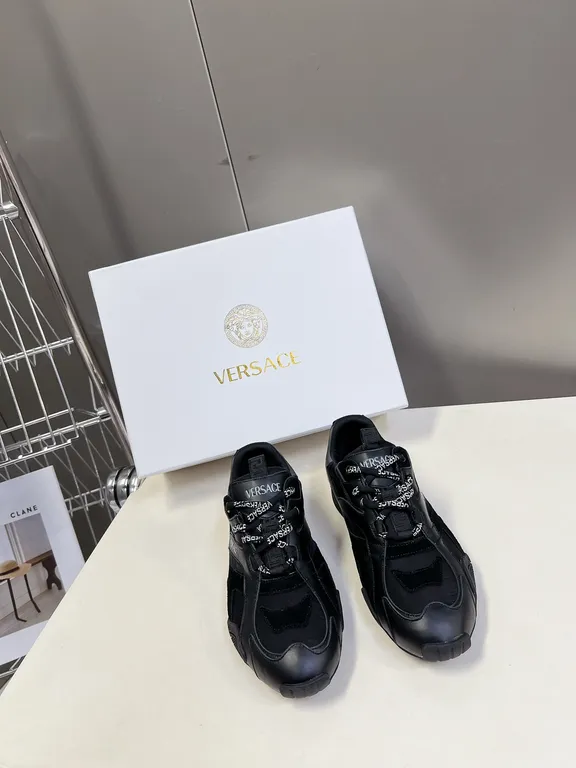 Versace Shoe 